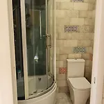шпитальна 30 *